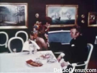 포도 수확 포르노를 1960 년대 - 털이 많은 성숙한 브루 넷의 사람 - 테이블 용 세