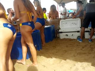 Chaud modèles incroyable cul sur la plage partie 1