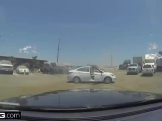 Tornillo la policías - latina malo chica pillada chupando un policías rabo