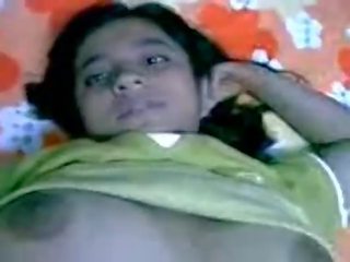 Bangla dhaka bhabi en falda follada por amante