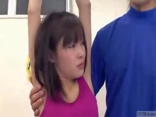 Japonská trenér dostane erekce na the tělocvična