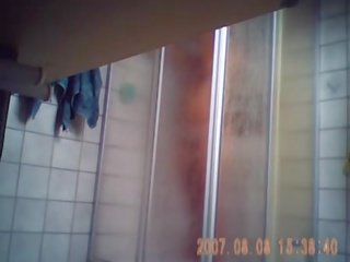 Tersembunyi kamera pada mandi