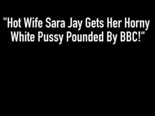 熱 妻子 薩拉 松鴉 得到 她的 角質 白 的陰戶 搗爛 由 英國廣播公司!