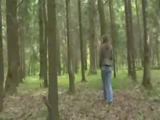 Aventuras mamada en la bosque