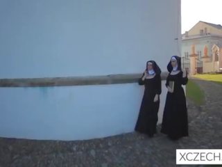 Pazzo bizzare porno con cattolico monache e il mostro!