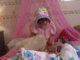 Abdl naiset diapered lyla