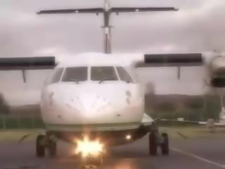 Super air hôtesse suçage pilots grand bite
