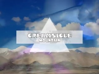 Creamsicle планина. женска еякулация