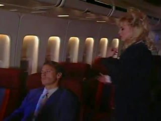 Кейтлин ашли топлес stewardesses